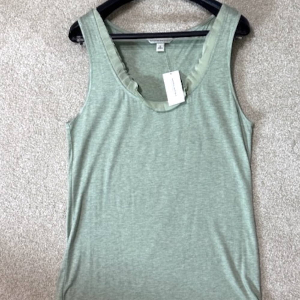 Banana Republic NEW Light Green Sleeveless Knit Top Scoop Neck Ruffle Trim Sz M